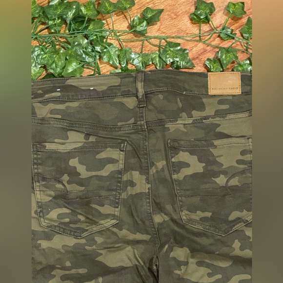 American Eagle High Rise Camo Jegging size 10 - Picture 5 of 7